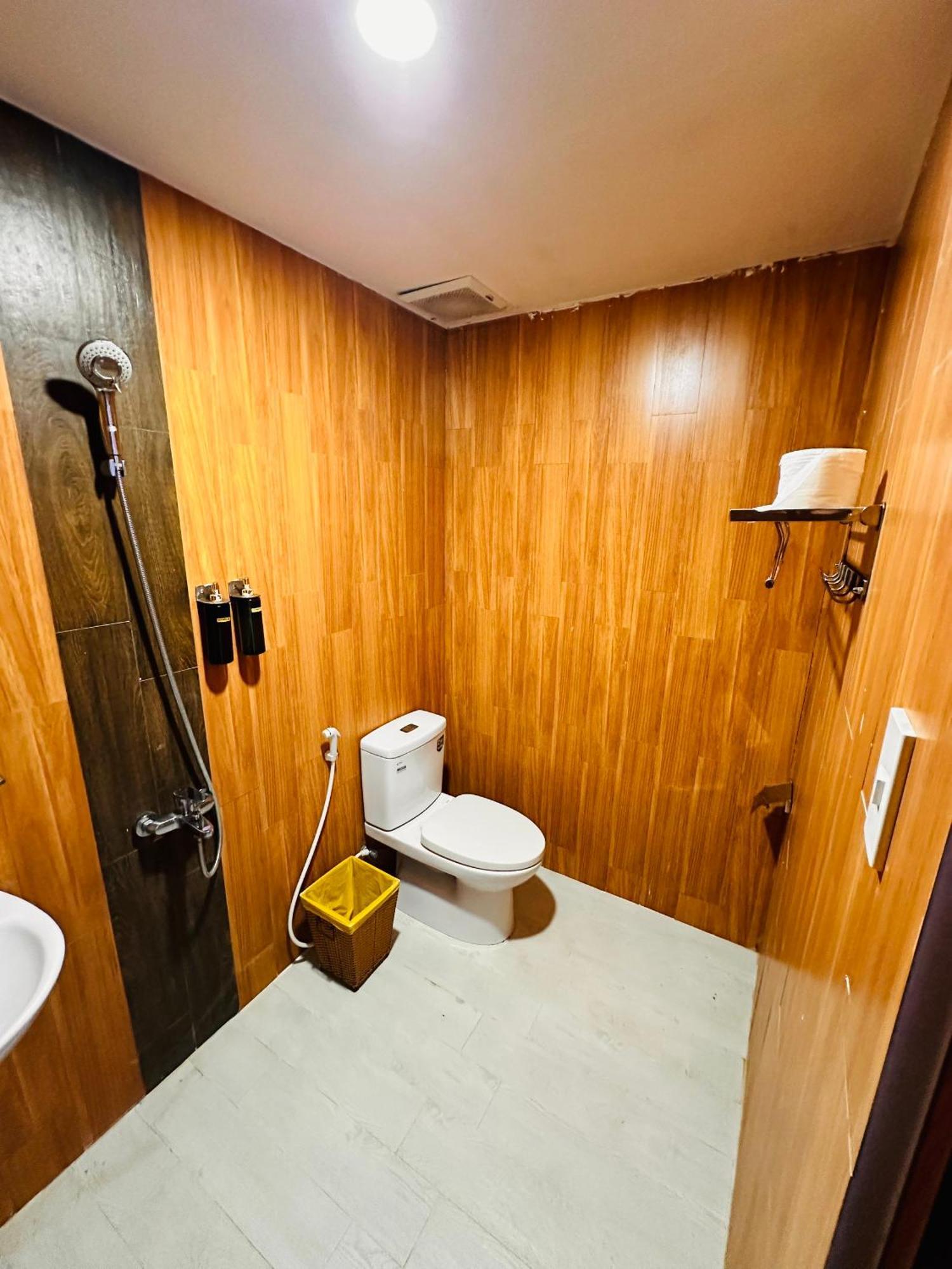 Bungalow Hotel Chi Khu Co Ong Luaran gambar