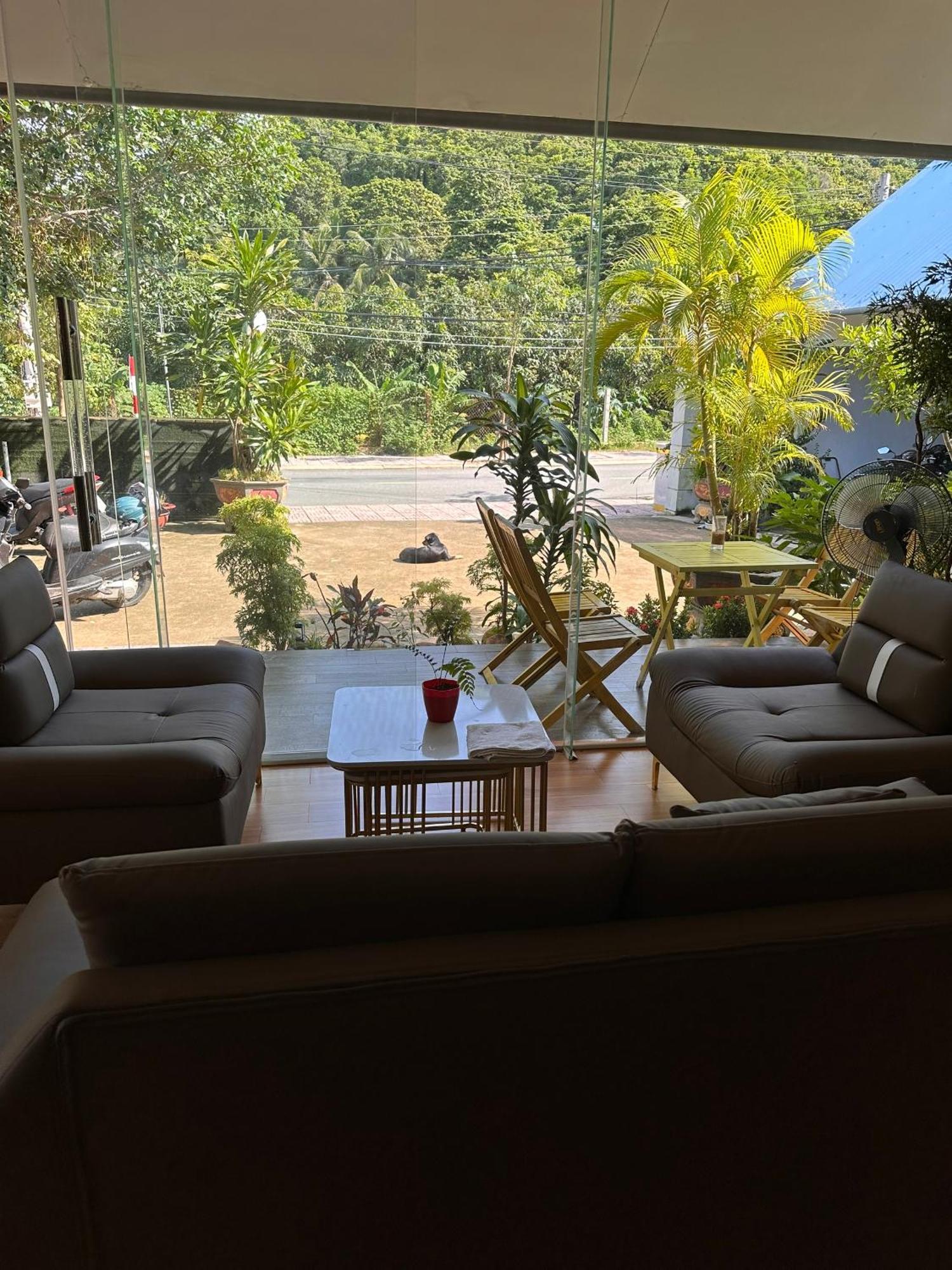 Bungalow Hotel Chi Khu Co Ong Luaran gambar