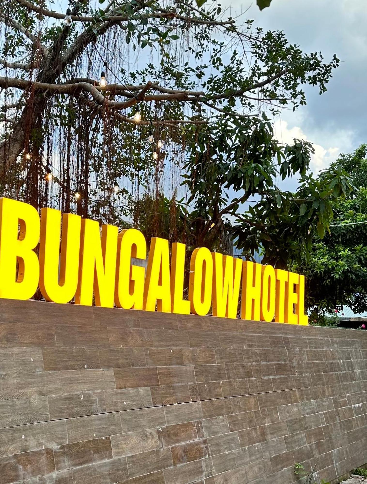 Bungalow Hotel Chi Khu Co Ong Luaran gambar