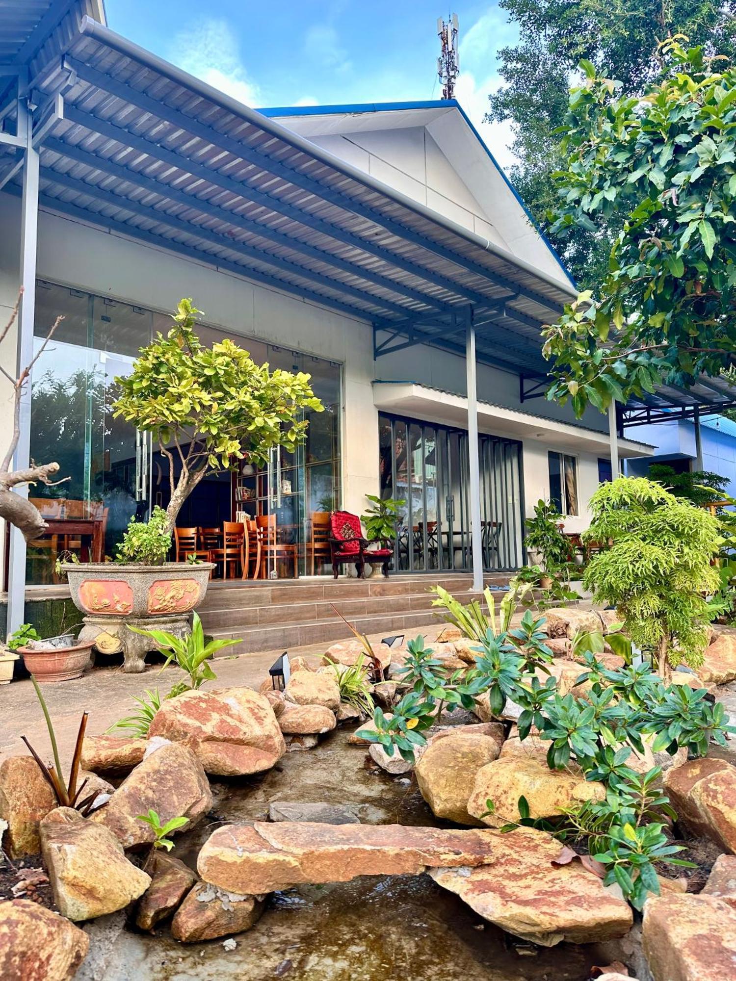Bungalow Hotel Chi Khu Co Ong Luaran gambar