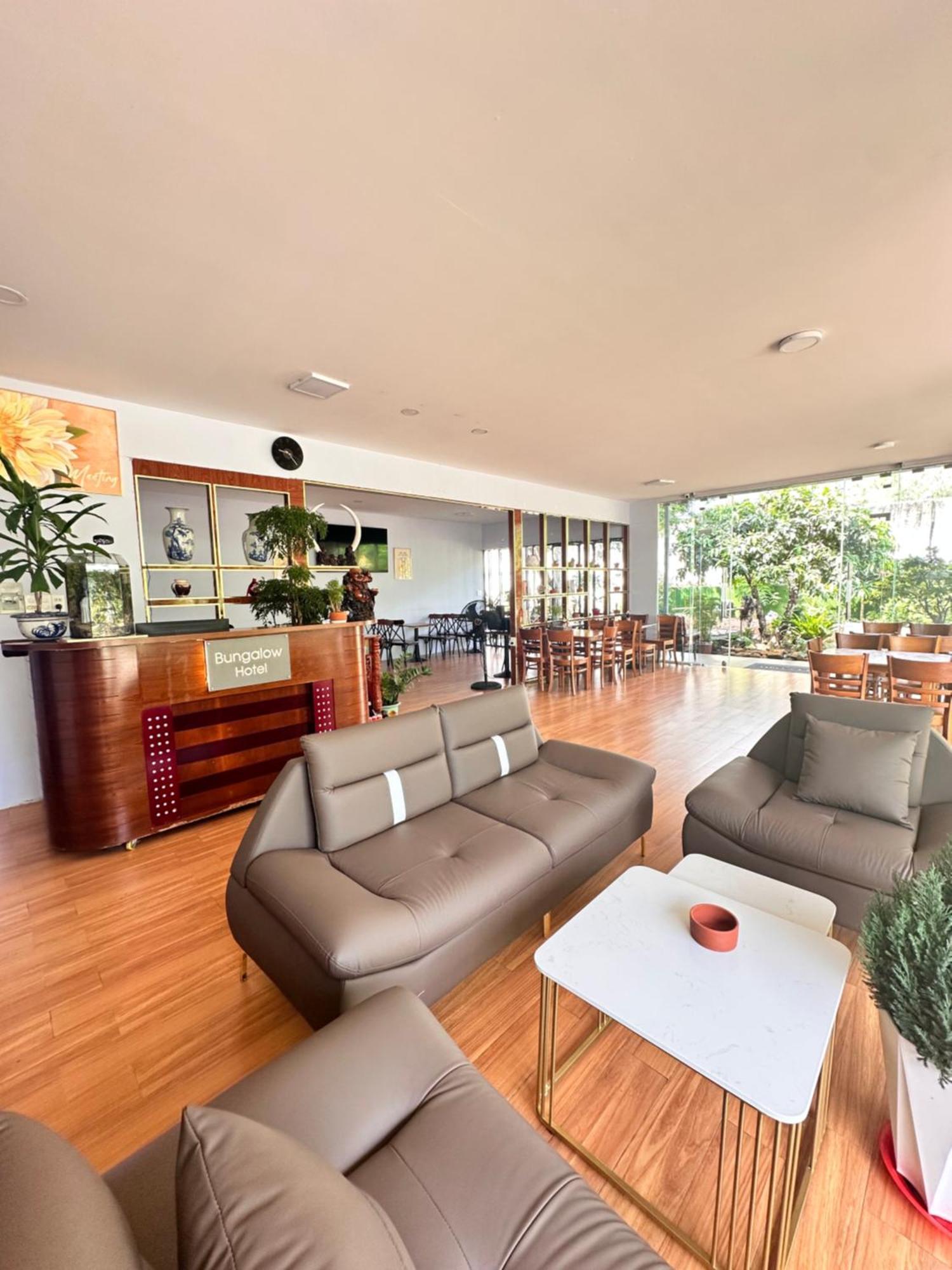 Bungalow Hotel Chi Khu Co Ong Luaran gambar