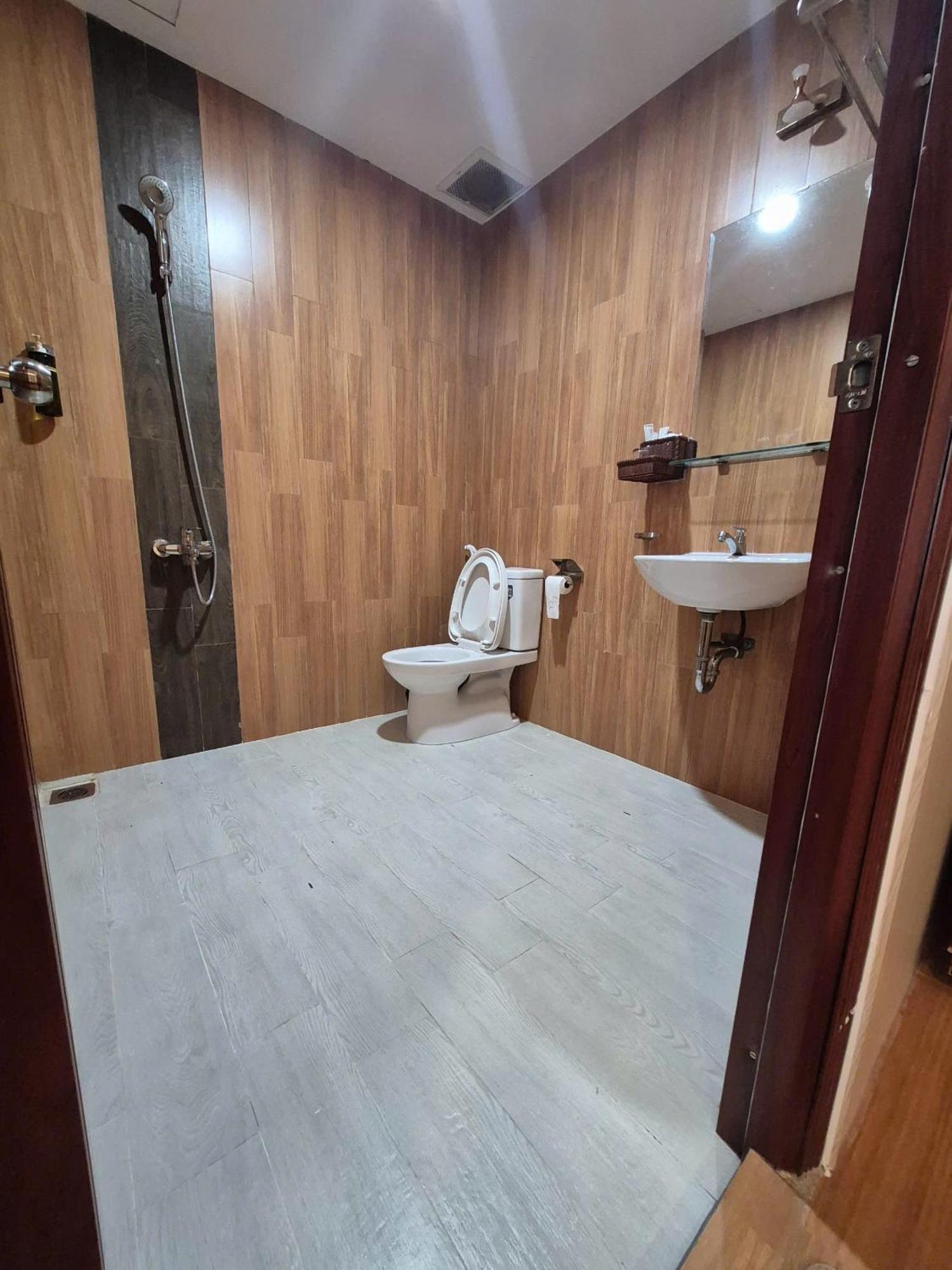 Bungalow Hotel Chi Khu Co Ong Luaran gambar