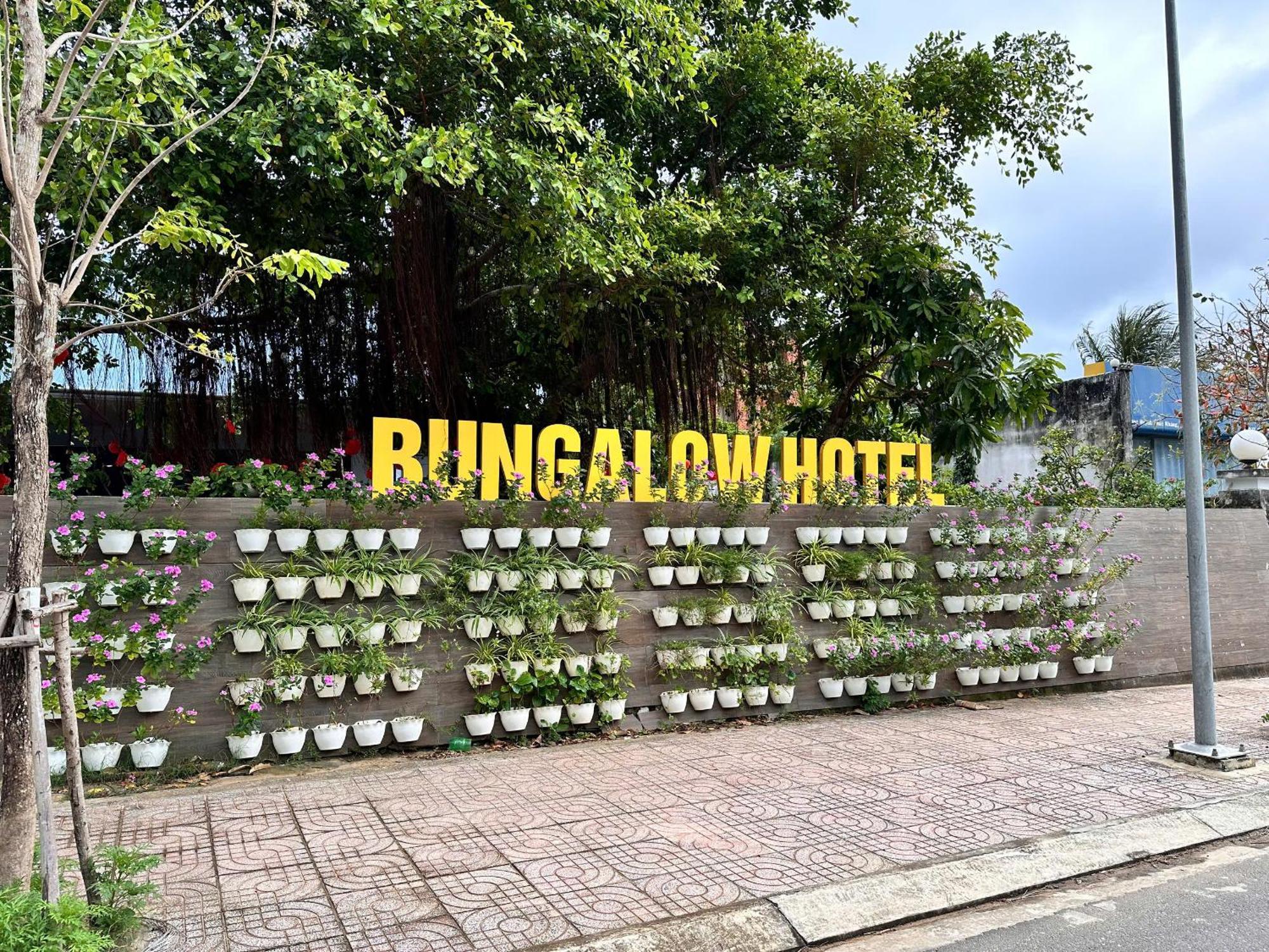 Bungalow Hotel Chi Khu Co Ong Luaran gambar